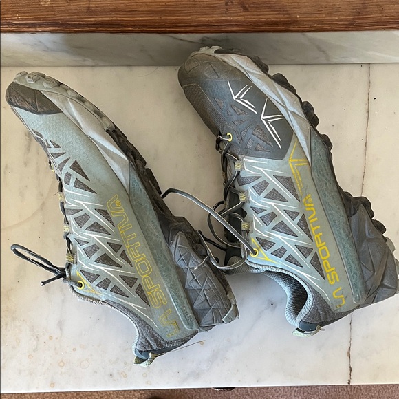 La Sportivan Akyra Woman GTX Trail Running Shoes Sz 10 EU 42 - Picture 7 of 9